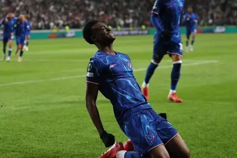 تقارير: روما يدخل في مفاوضات لضم مهاجم تشيلسي الصاعد